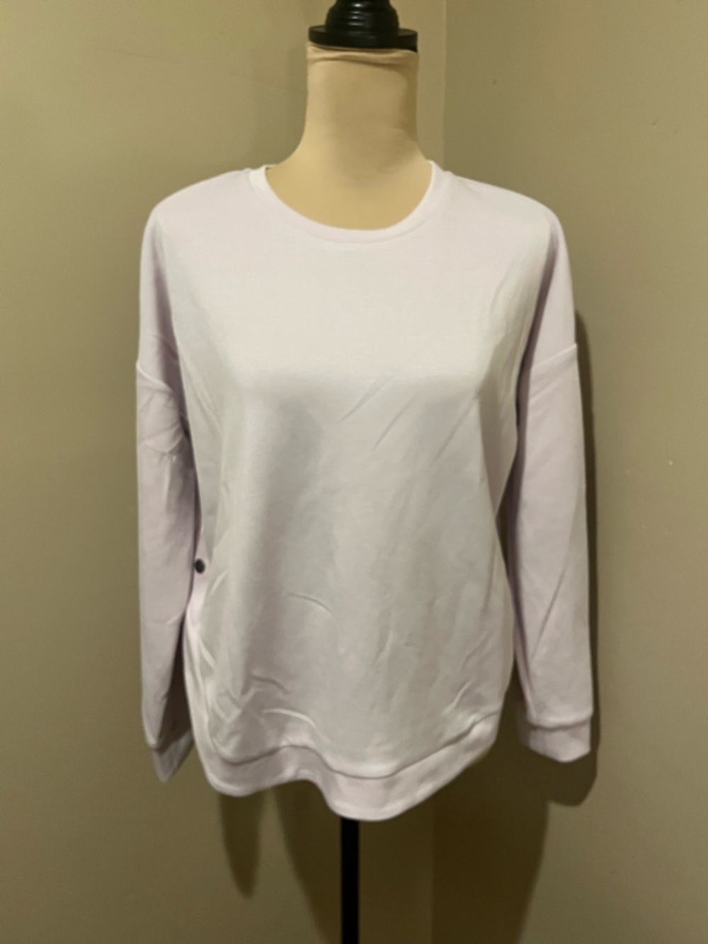 NWT Cable & Gauge Yummy Sandwashed Light Lavender Crewneck Sweatshirt, small